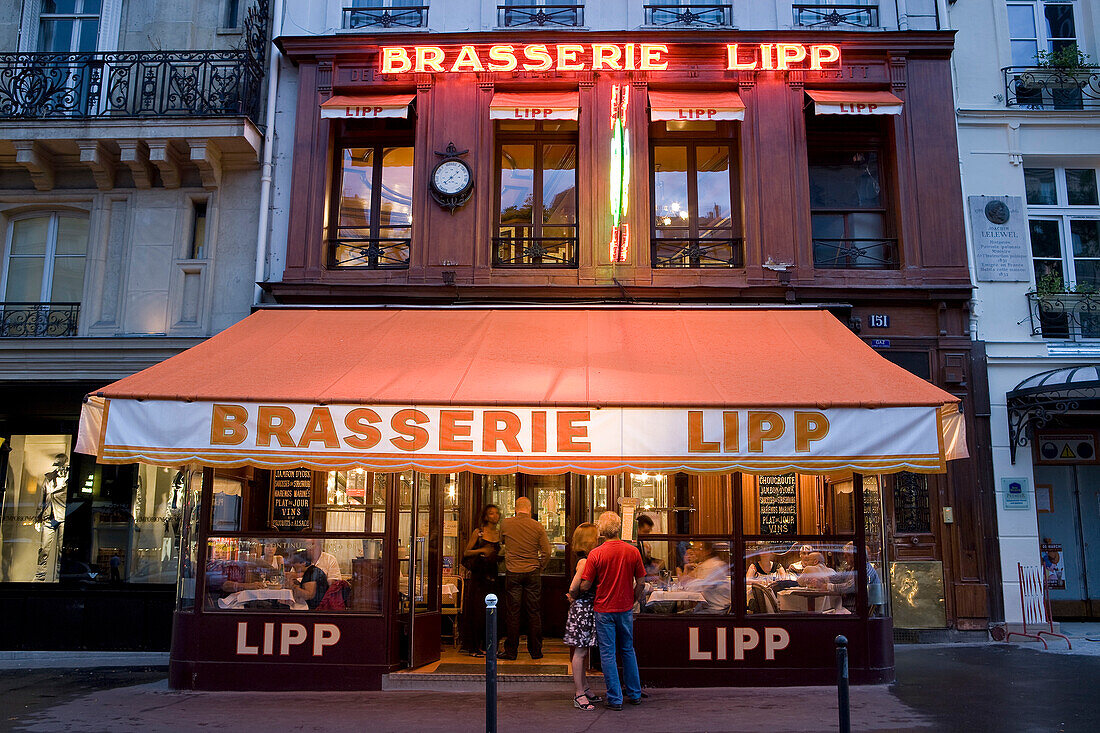 France, Paris, Saint Germain des Pres District, the Brasserie Lipp
