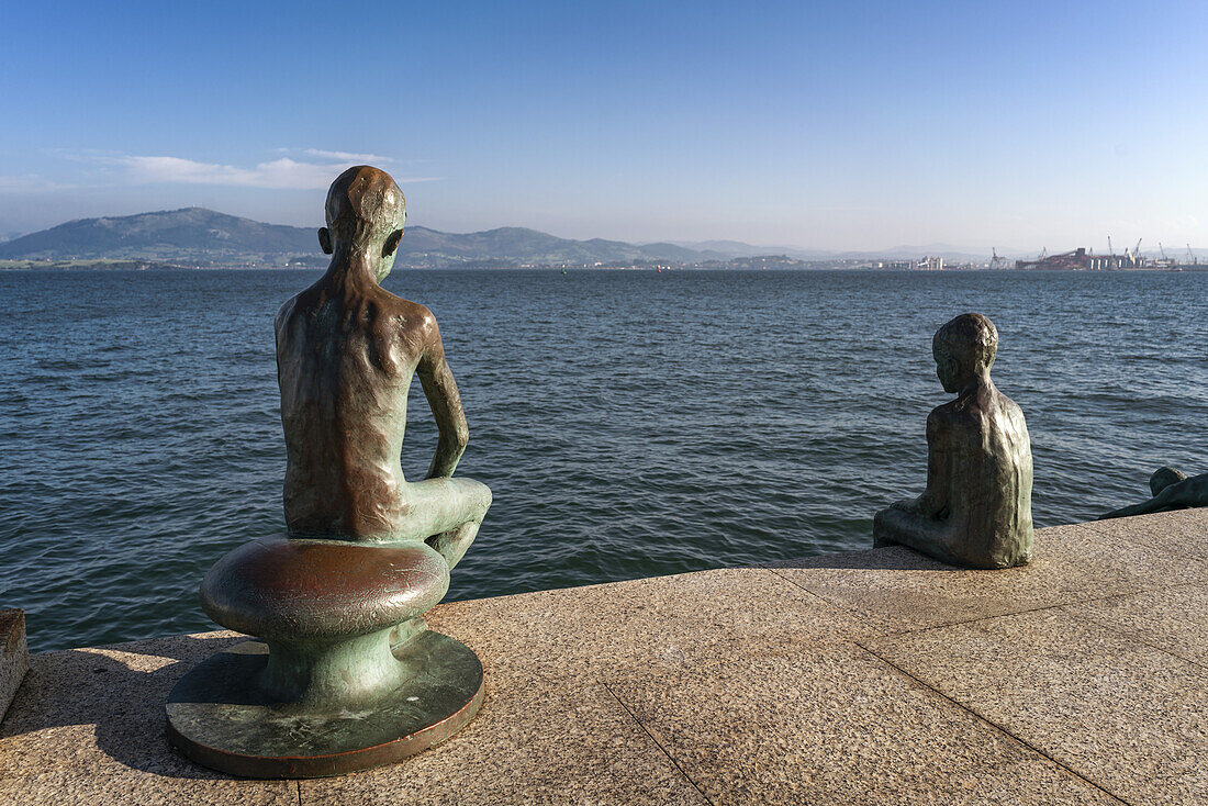 Art sculpture LOS RAQUEROS at port PUERTO CHICO in Santander northern Spain, Santander, Cantabria, Spain