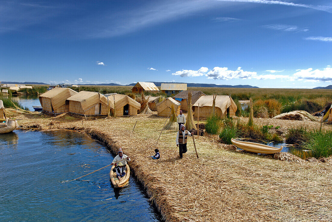 Peru, Puno Province, Titicaca lake, floating islands of Uros, lying on a bed of reeds, 80 cm high above the surface of water, the artificial archipelago hasn't changed much since the 13th century