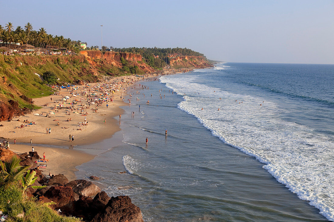 India, Kerala State, Varkala, seaside resort at the top of a cliff
