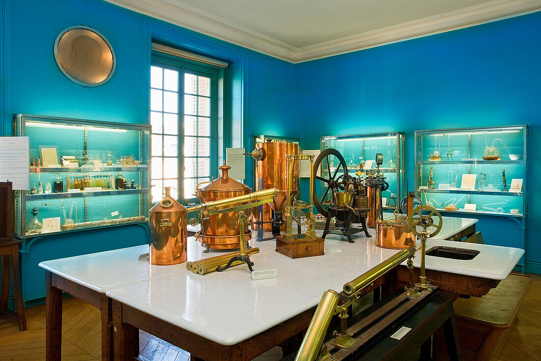 France, Paris, Pasteur Museum, laboratory
