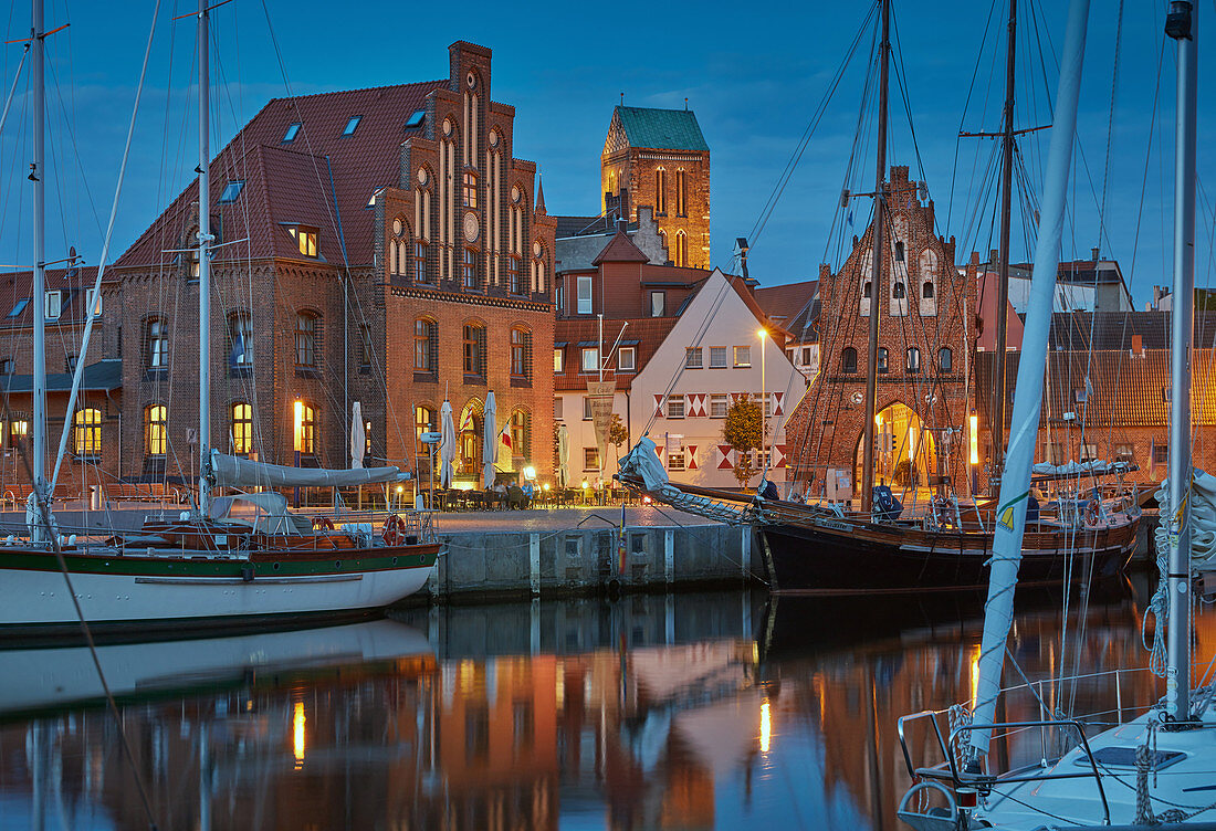 Wismar, old harbor with church St. Nikolai, Wassertor and Zollhaus, Mecklenburg Vorpommern, Germany