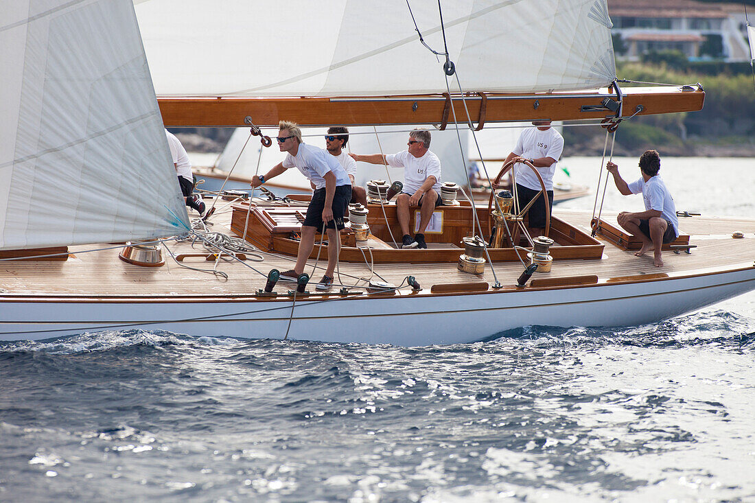 '12m Yacht ''Seven Seas of Porto'', Naval Architect Clinton H. Crane 1935, Classic Sailing Regatta ''Les Voiles de St. Tropez'', St. Tropez, Côte d'Azur, France'