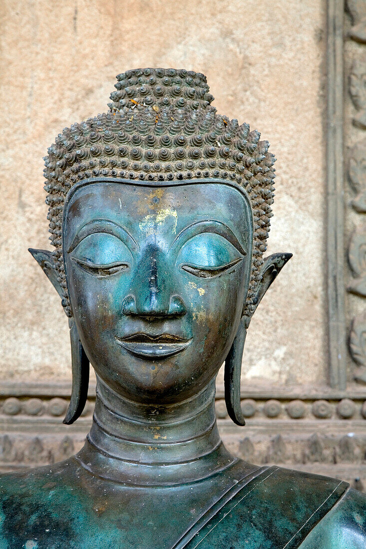 Laos, Vientiane, Haw Pha Kaeo-Tempel (1565), die ursprünglich den berühmten Smaragd-Buddha zu Haus gebaut, hat es ein Museum in der religiösen Kunst spezialisiert werden und enthält und wichtige Sammlung von Buddhas und Bronzen