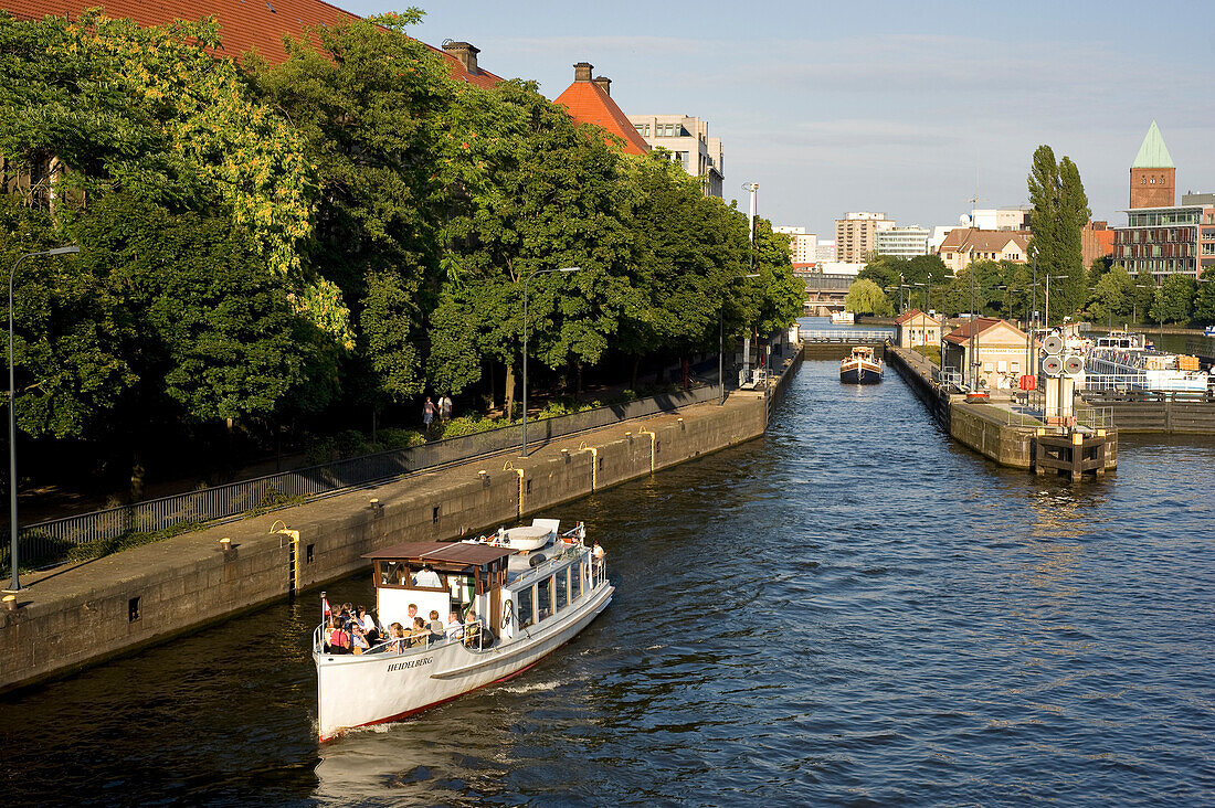 Germany, Berlin, along the Spree