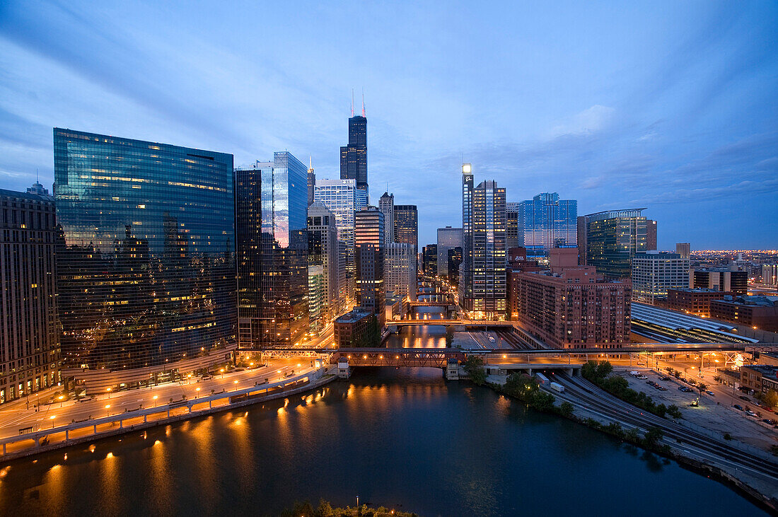 United States, Illinois, Chicago, Loop District, towers of West Wacker Drive and Chicago River by night