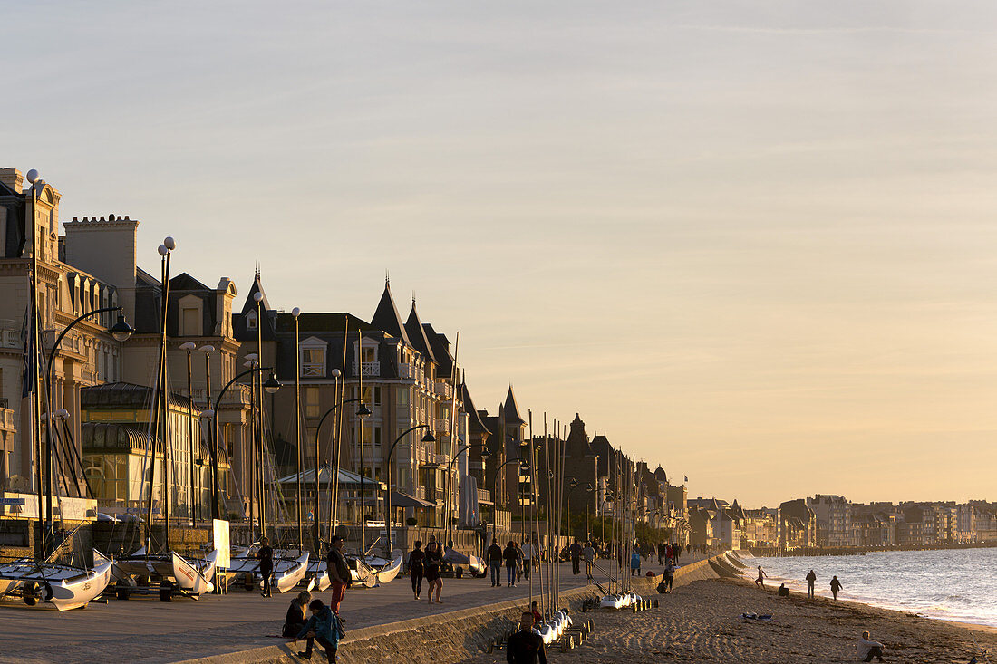 Plage de l'Éventail, St-Malo, Bretagne, France