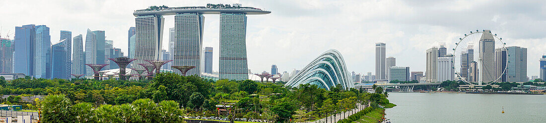Panoramic view overlooking the Gardens by the Bay, Marina Bay Sands and city skyline, Singapore, Southeast Asia, Asia
