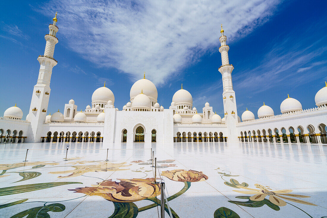 Sheikh Zayed Mosque, Abu Dhabi, United Arab Emirates, Middle East