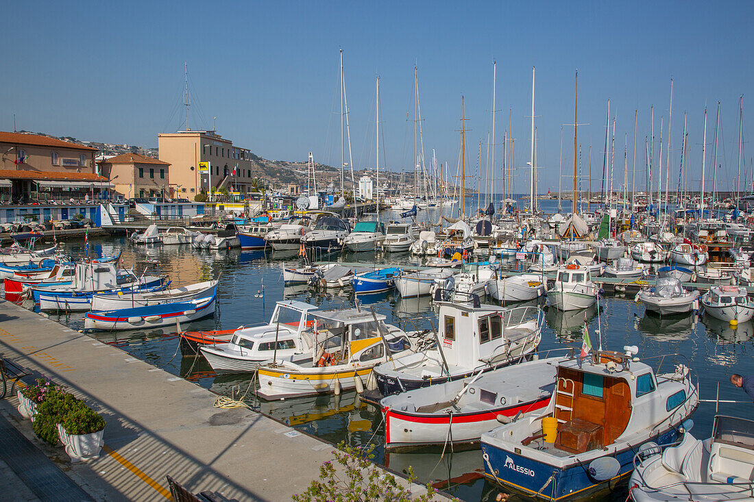 Harbour, Sanremo (San Remo), Liguria, Italy, Europe