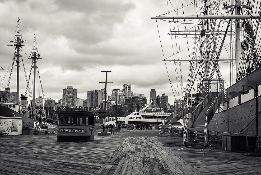 Pier 16, Stadt New York, New York, USA