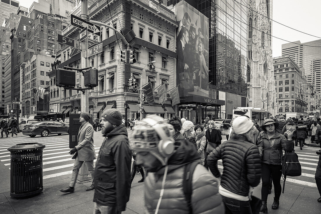 Auf der 5th Ave in Manhatten, Stadt New York, New York, USA