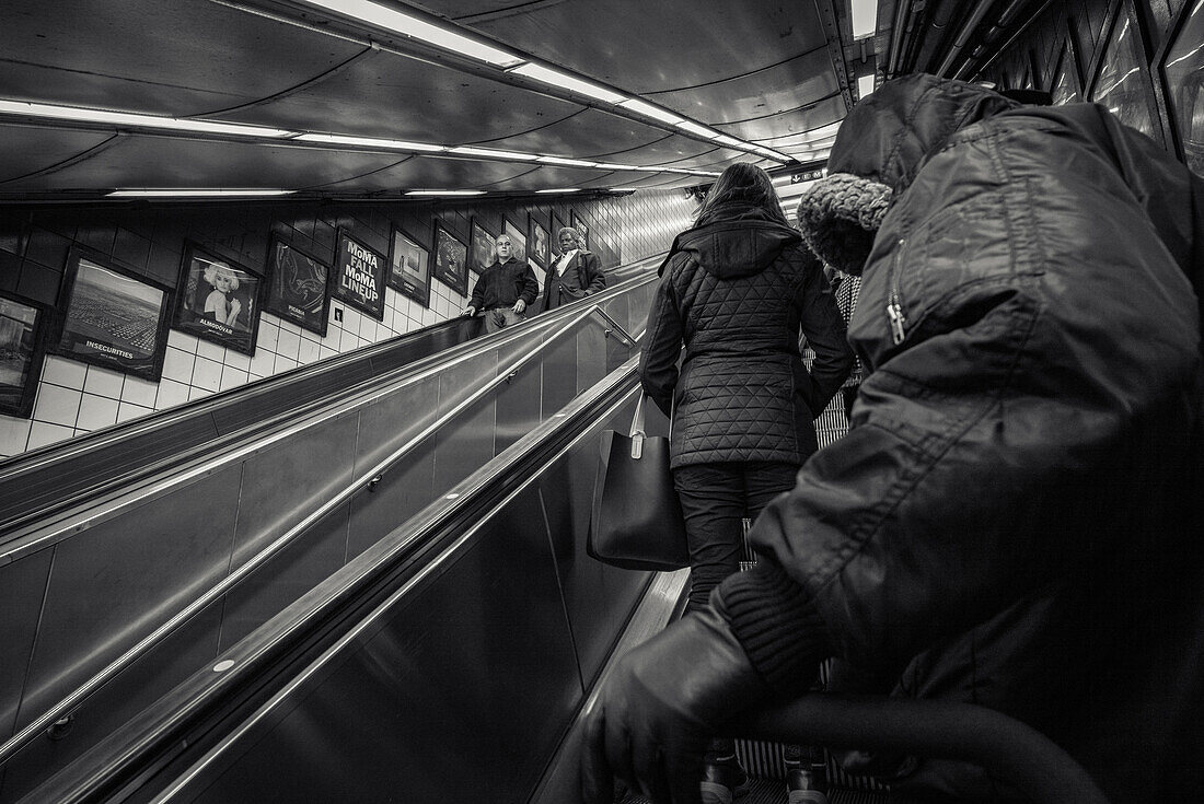 In der U-Bahn, Stadt New York, New York, USA