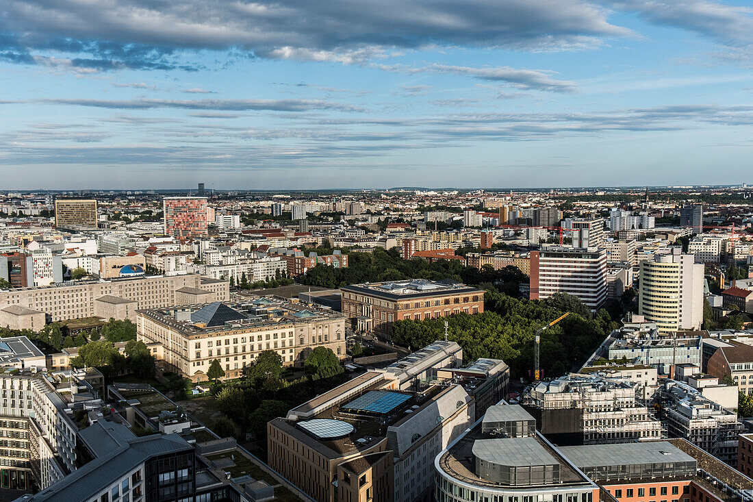 Blick auf Berlin vom Potsdamer Platz mit Blickrichtung Martin-Gropius Bau und Abgeordnetenhaus, Berlin, Deutschland