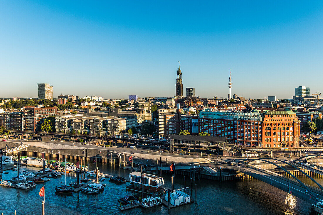 skyline of Hamburg with view to St. Michael's Church and the sport harbour, Hamburg, north Germany, Germany