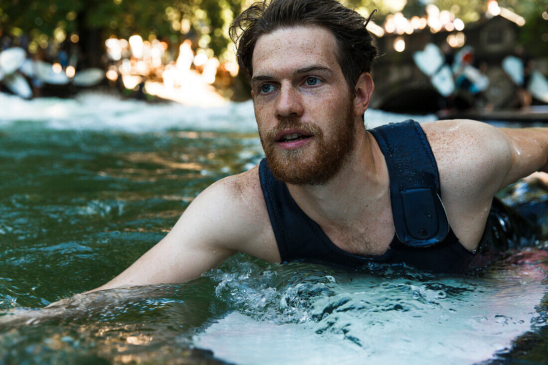 Surfer, Eisbach, München, Bayern, Deutschland