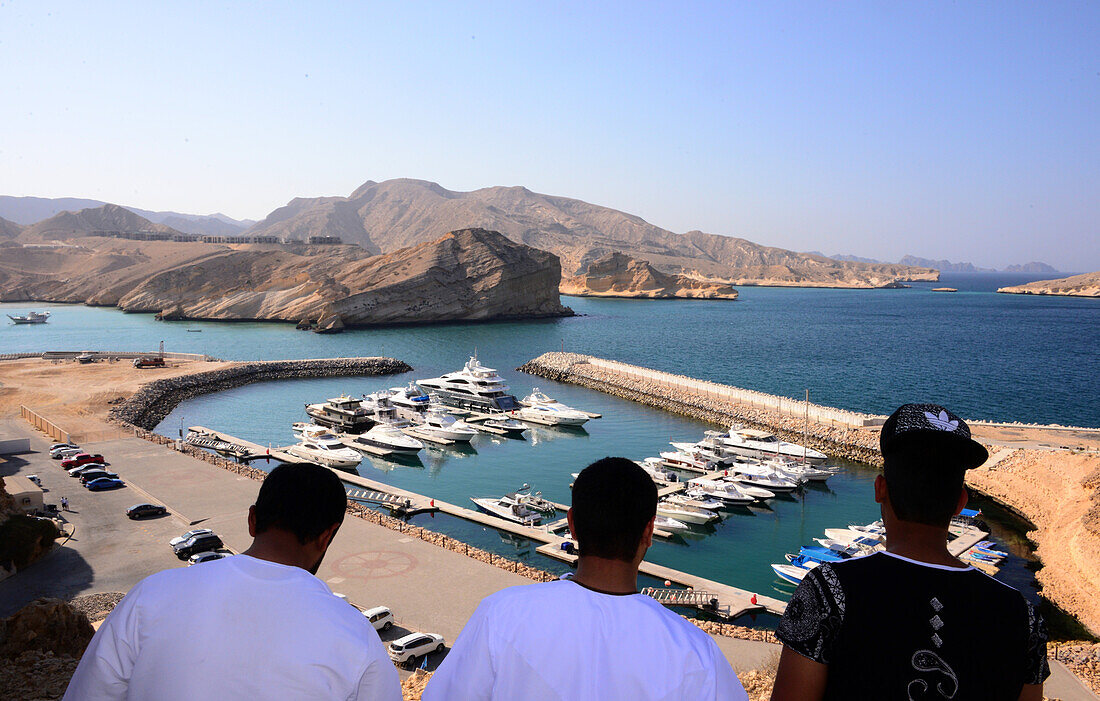 Hafen Al Jissa beim Al Bustan Hotel bei Muscat, Oman