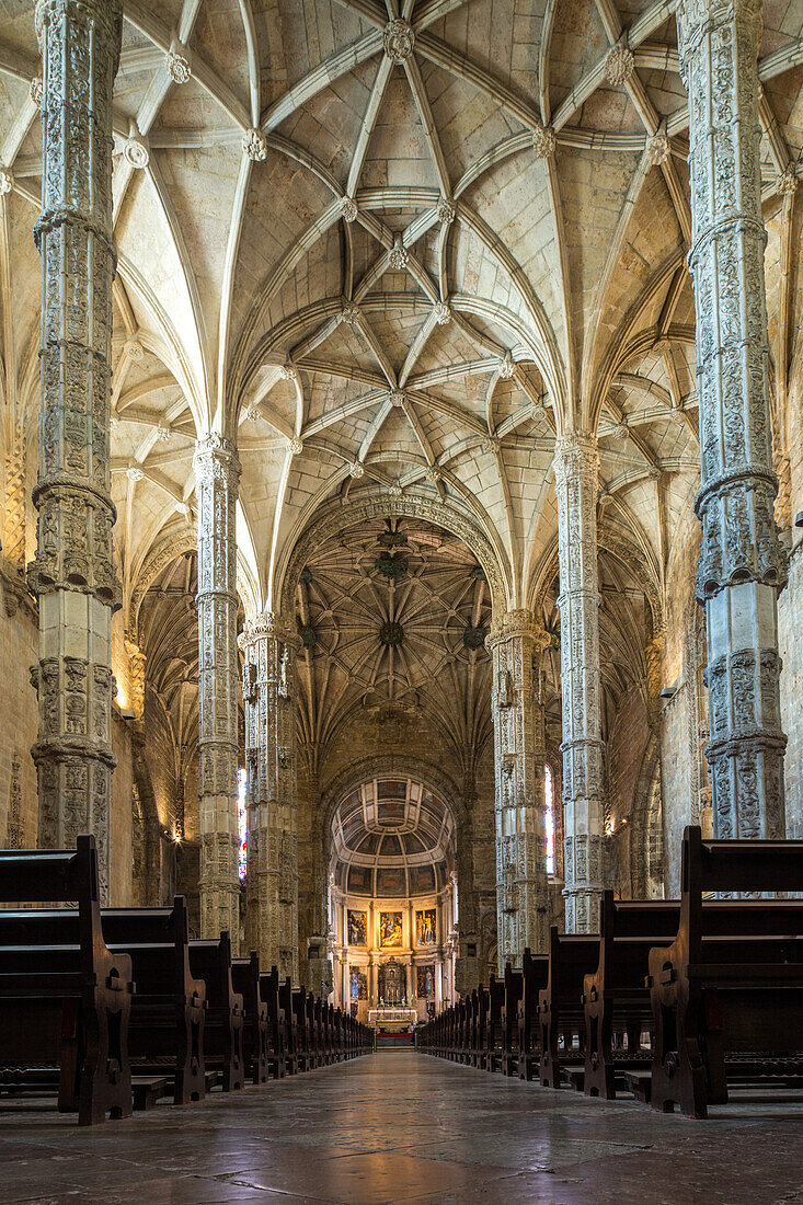 interior, Church of Santa Maria, Jeronimos Monastery,  Belém, Lisbon, Portugal