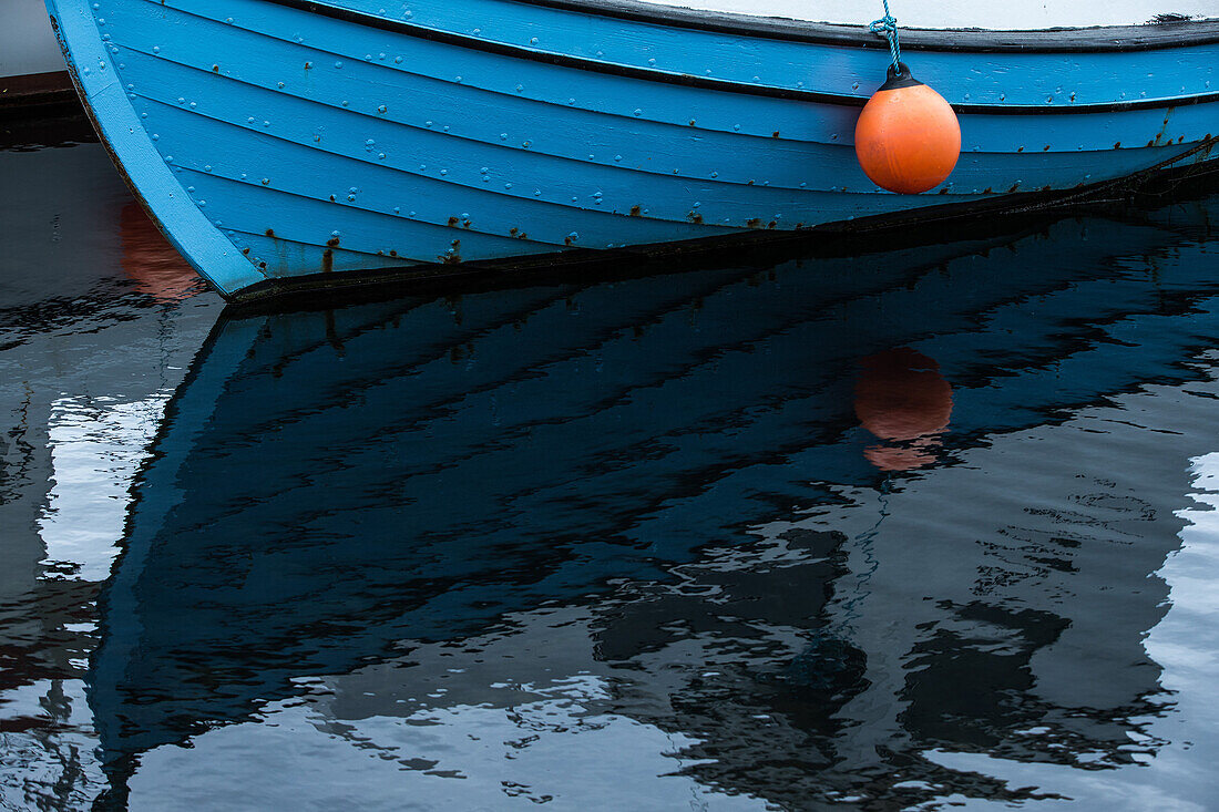Einfaches Fischerboot, Färöer Inseln