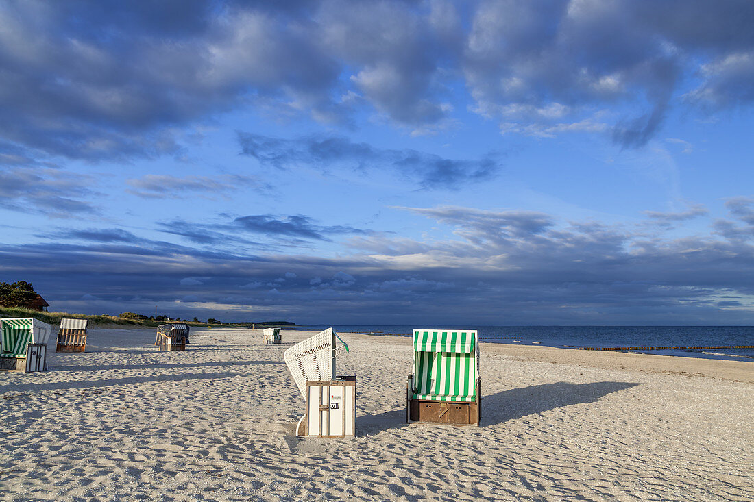 Beach chairs on the beach, Vitte, Island Hiddensee, Baltic coast, Mecklenburg-Western Pomerania, Northern Germany, Germany, Europa