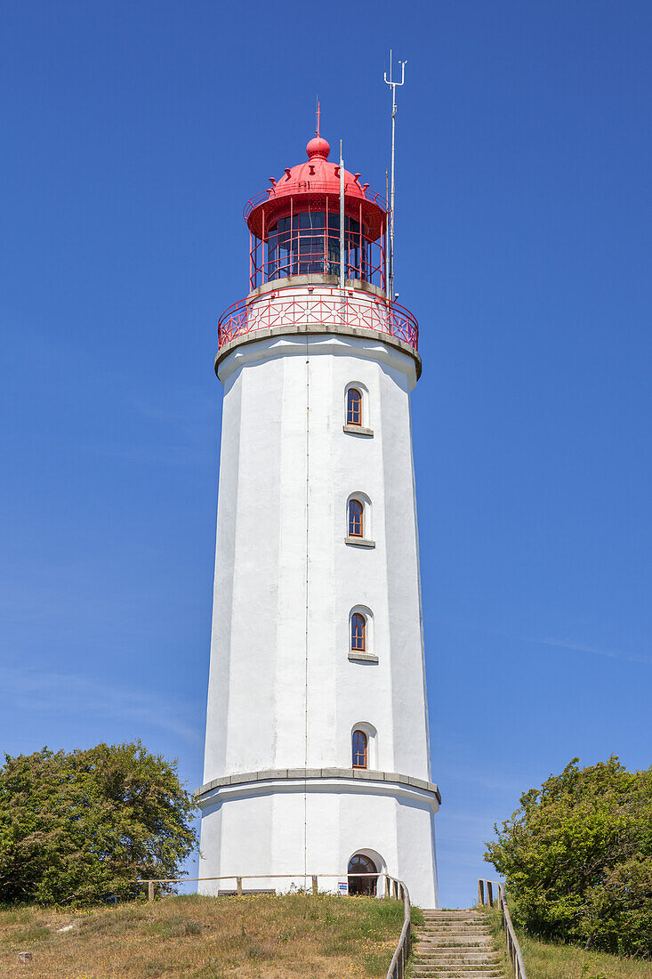 Leuchtturm auf dem Dornbusch, bei Kloster, Insel Hiddensee, Ostseeküste, Mecklenburg-Vorpommern, Norddeutschland, Deutschland, Europa