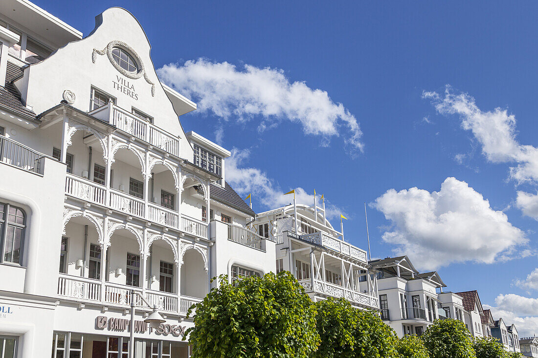 Bäderarchitektur im Ostseebad Sellin, Insel Rügen, Ostseeküste, Vorpommern, Mecklenburg-Vorpommern, Norddeutschland, Deutschland, Europa