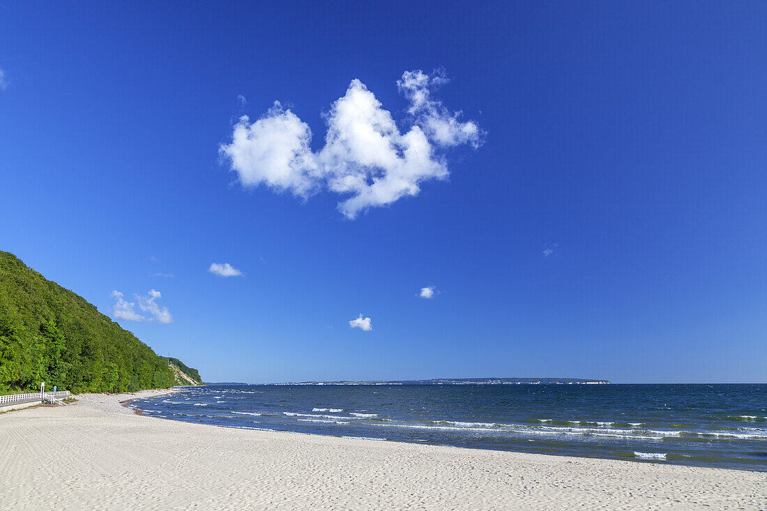 Strand im Ostseebad Sellin, Insel Rügen, Ostseeküste, Vorpommern, Mecklenburg-Vorpommern, Norddeutschland, Deutschland, Europa