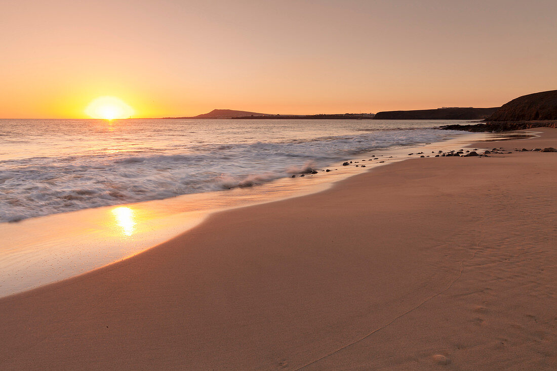 Playa Papagayo beach at sunset, near Playa Blanca, Lanzarote, Canary Islands, Spain, Atlantic, Europe