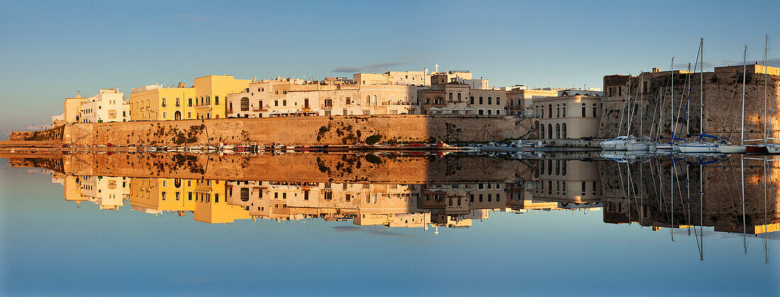 Old town with castle and harbour at sunrise, Gallipoli, Lecce province, Salentine Peninsula, Puglia, Italy, Mediterranean, Europe