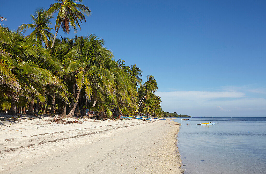 Der Strand von San Juan an der Südwestküste von Siquijor, Philippinen, Südostasien, Asien