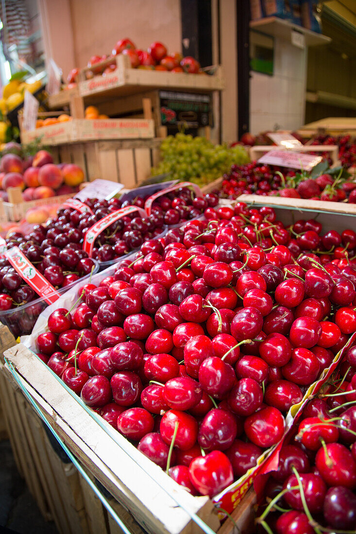 Fruit stall on Via C Cesario, Sorrento, Campania, Italy, Europe