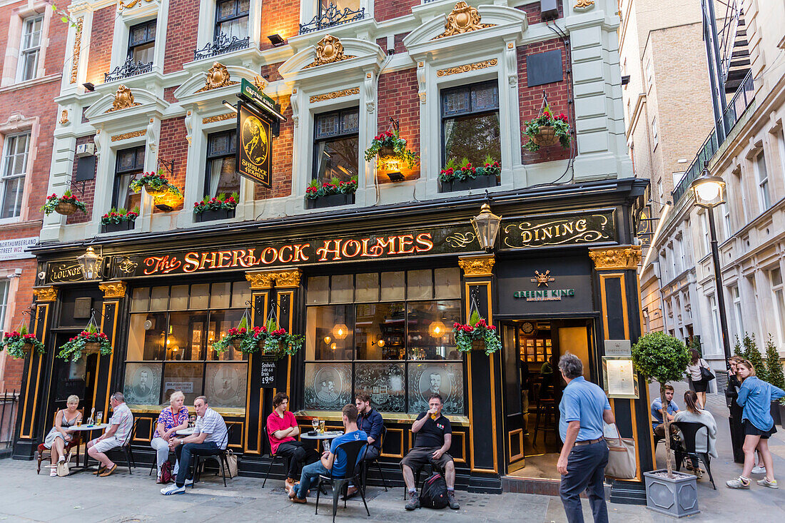 Der Sherlock Holmes Pub im Zentrum von London, England, Großbritannien, Europa