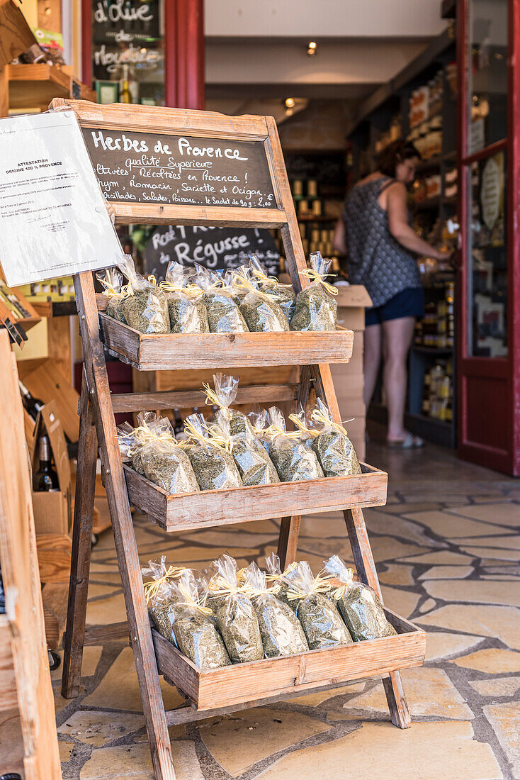 Shop selling Lavender, Bergdorf, Moustiers-Sainte-Marie, Lac de Sainte-Croix, Provence-Alpes-Cote d'Azur, France