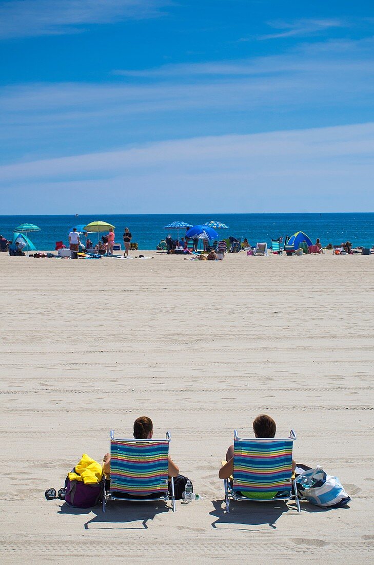 USA, New Hampshire, Hampton Beach, beach in summer.