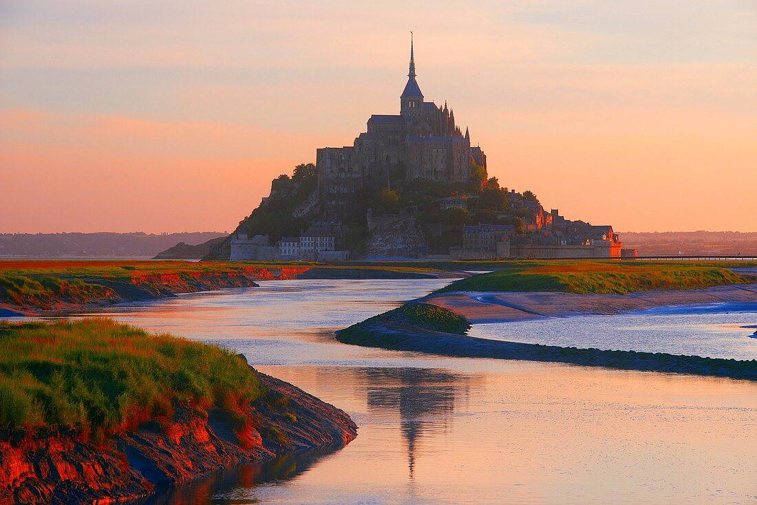 Mont St Michel, Sunset, Mont-Saint-Michel, Benedictine abbey, Pontorson, UNESCO, World Heritage Site, Manche, Normandy, France.