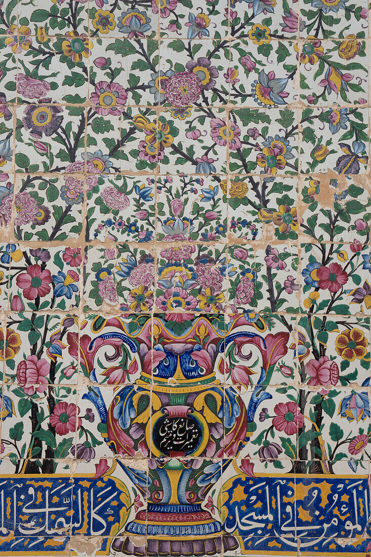 Early Qajar tiling, Masjed-e Vakil (Regent's Mosque), Shiraz, Iran, Middle East
