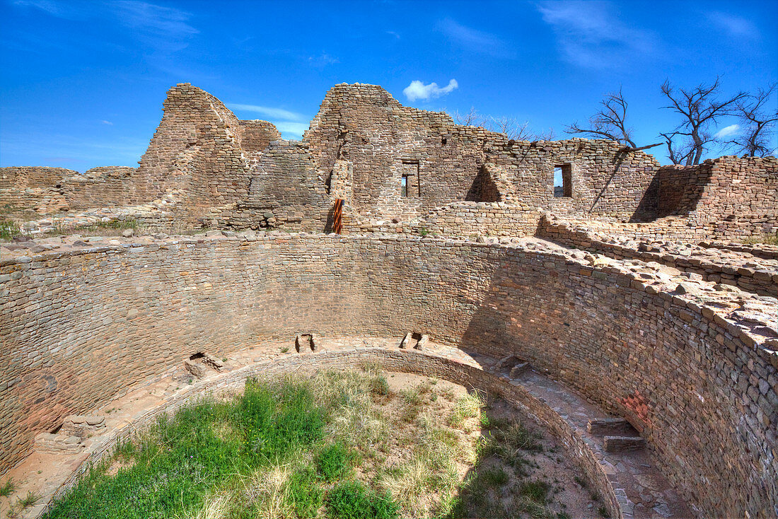 Open Kiva in West Ruins, Aztec Ruins National Monument, dating from between 850 AD and 1100 AD, UNESCO World Heritage Site, New Mexico, United States of America, North America