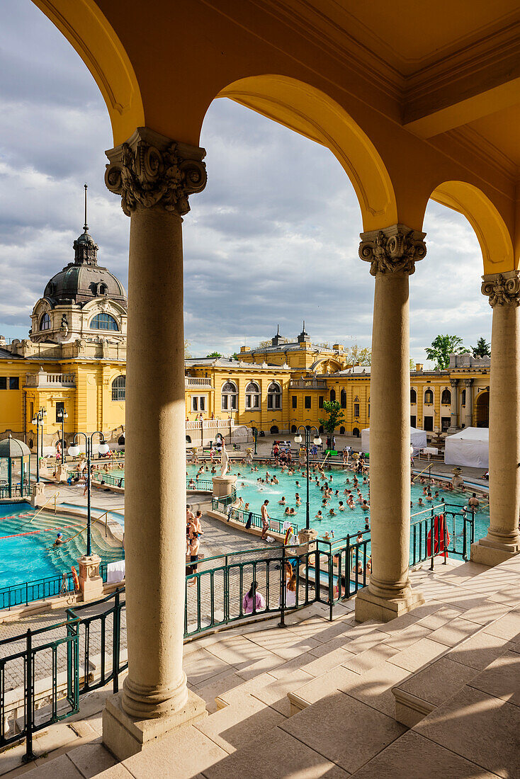 Szechenyi Thermal Baths, Budapest, Hungary, Europe
