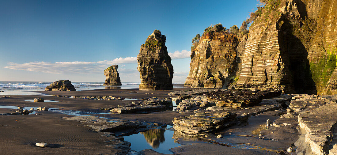 Rock formations, Tongaporutu, Taranaki, North Island, New Zealand, Oceania