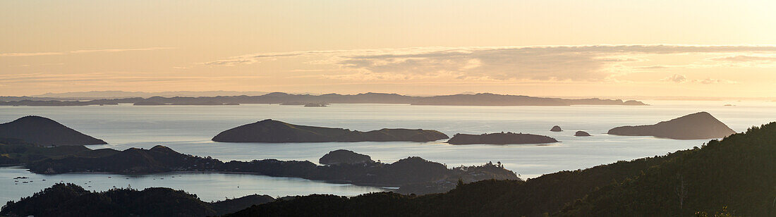 Wyuna Bay, Coromandel, Thames-Coromandel District, Coromandel Peninsula, North Island, New Zealand, Oceania