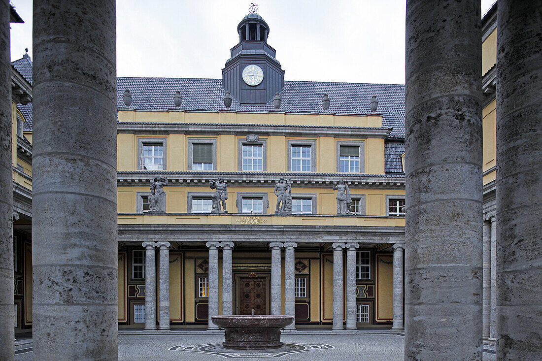 Court yard of the headquarter of Munich Re, Koeniginstrasse, Schwabing, Munich, Upper Bavaria, Bavaria, Germany