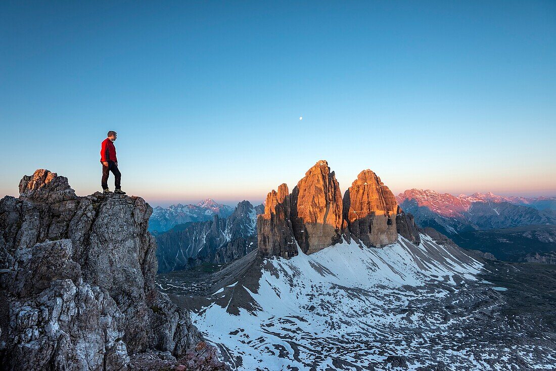 Tre Cime di Lavaredo, Dolomites, South Tyrol, Italy. Sunrise at the Tre Cime di Lavaredo / Drei Zinnen.