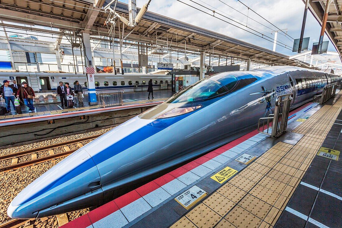 Japan, Okayama Statilon, West Japan Bullet train.