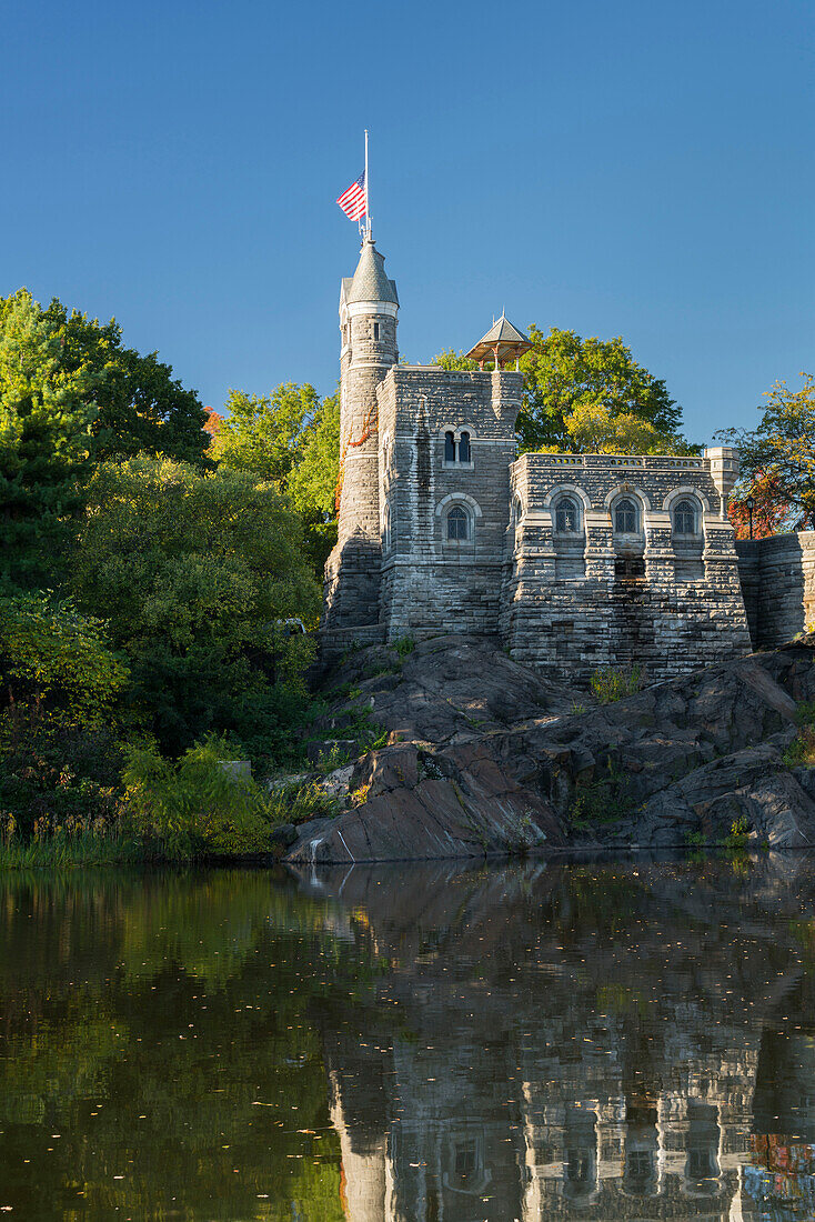 Belvedere Castle, Turtle Pond, Central Park, Manhatten, New York City, USA