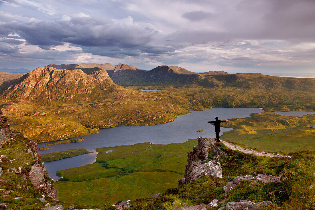 Stac Pollaidh, Summit, Sgorr Tuath, Loch Lurgainn, Person, Assynt, Scotland