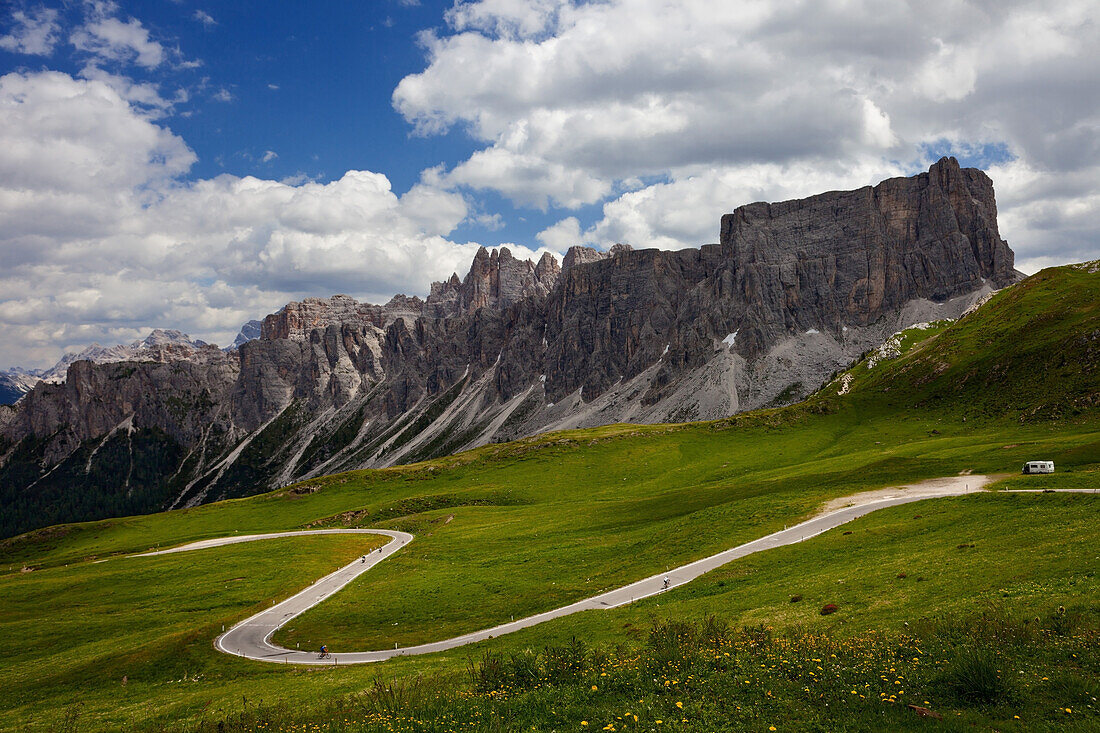 Sommer, Passstraße, Passo Giau, Alpen, Dolomiten, Belluno, Italien