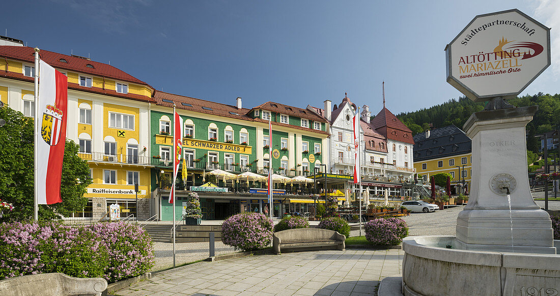 Hauptplatz vom Wallfahrtsort Mariazell, Steiermark, Österreich