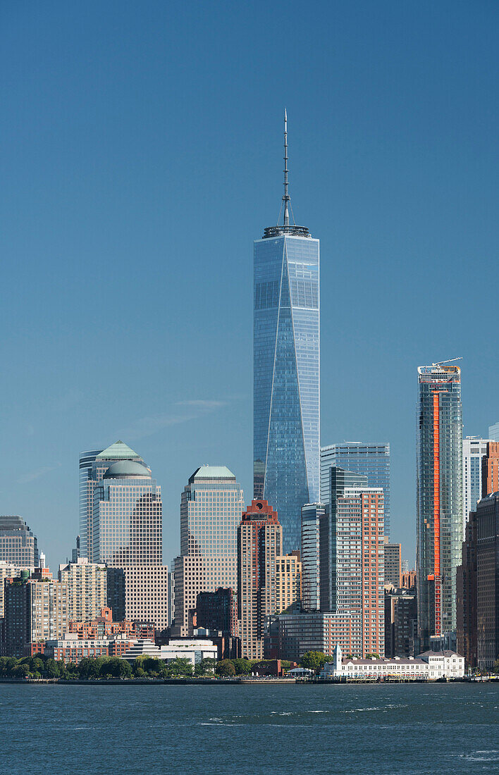 Lower Manhatten Skyline vom Hudson River, One World Trade Center, New York City, New York, USA