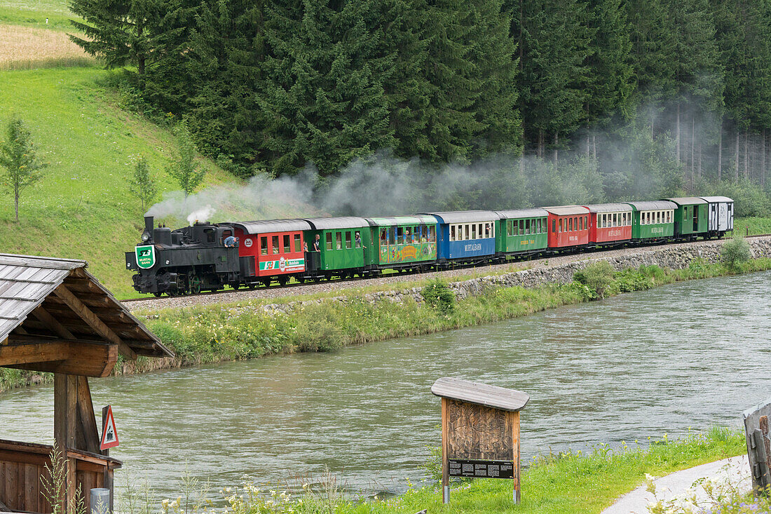 Murtalbahn bei Tamsweg, Lungau, Salzburg, Österreich