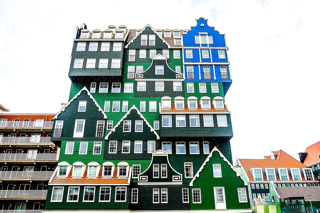 Inntel Hotel Amsterdam Zaandam â. Ein echtes Lebkuchenhaus, die Niederlande.